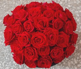 букет из 29 цветов розы гран при